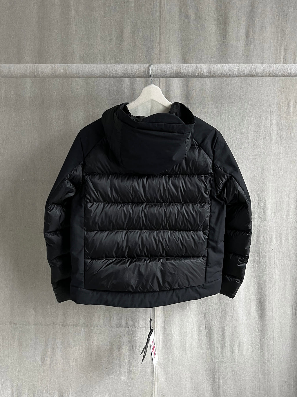 Yosuke Aizawa Colmar Waxed Sleeve Down Puffer