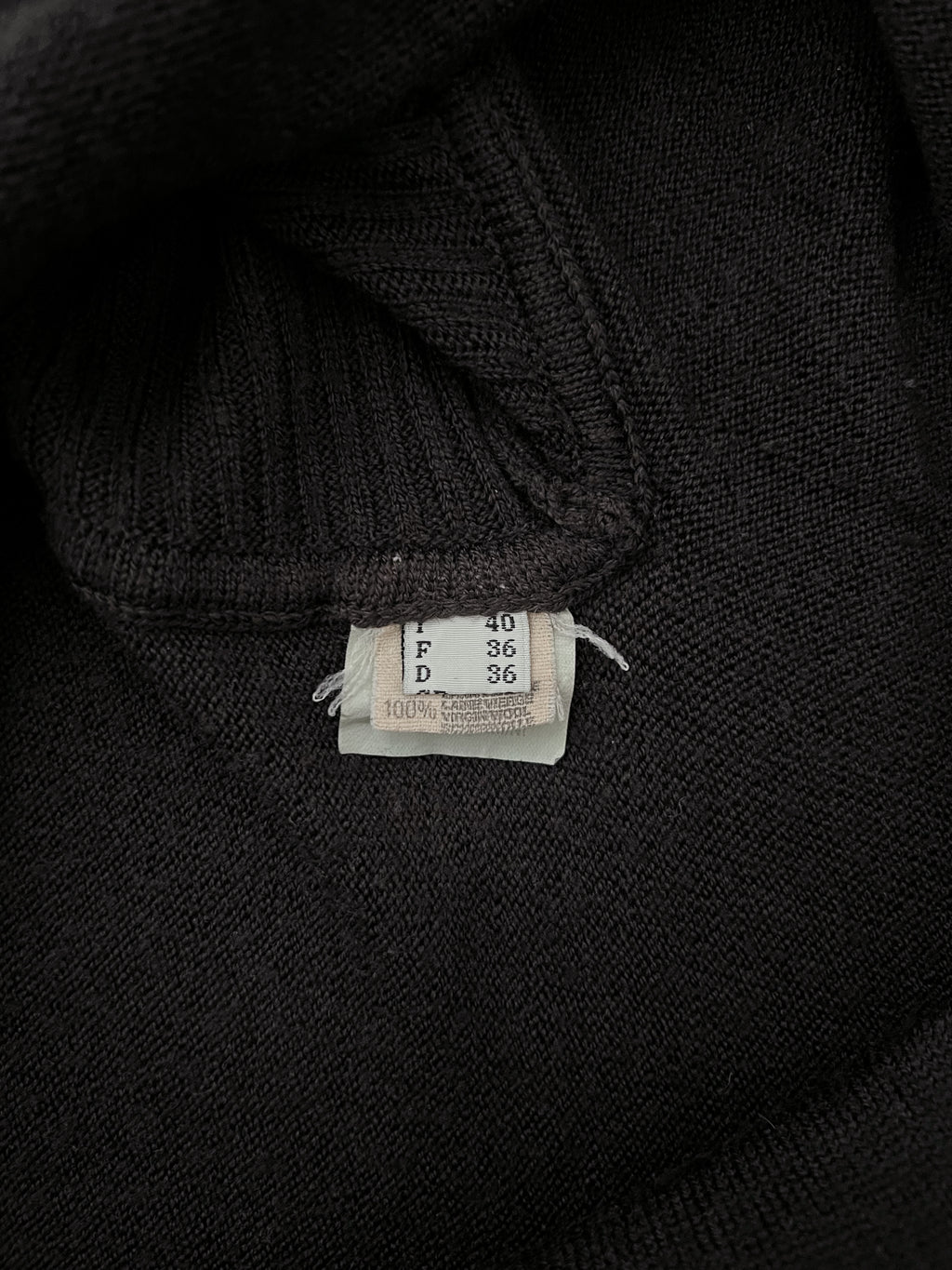 Rick Owens AW03 ‘TRUCKER’ Runway Off-Shoulder Merino Knit