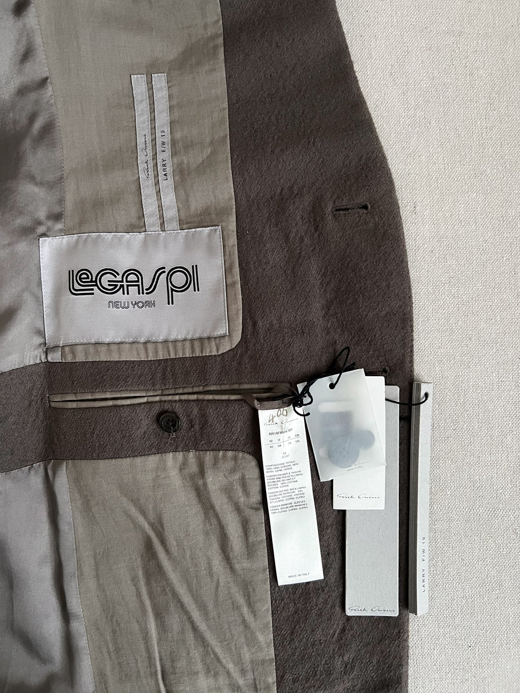 Rick Owens FW17 “LARRY” Runway RR19F4904-WF Neue Coat