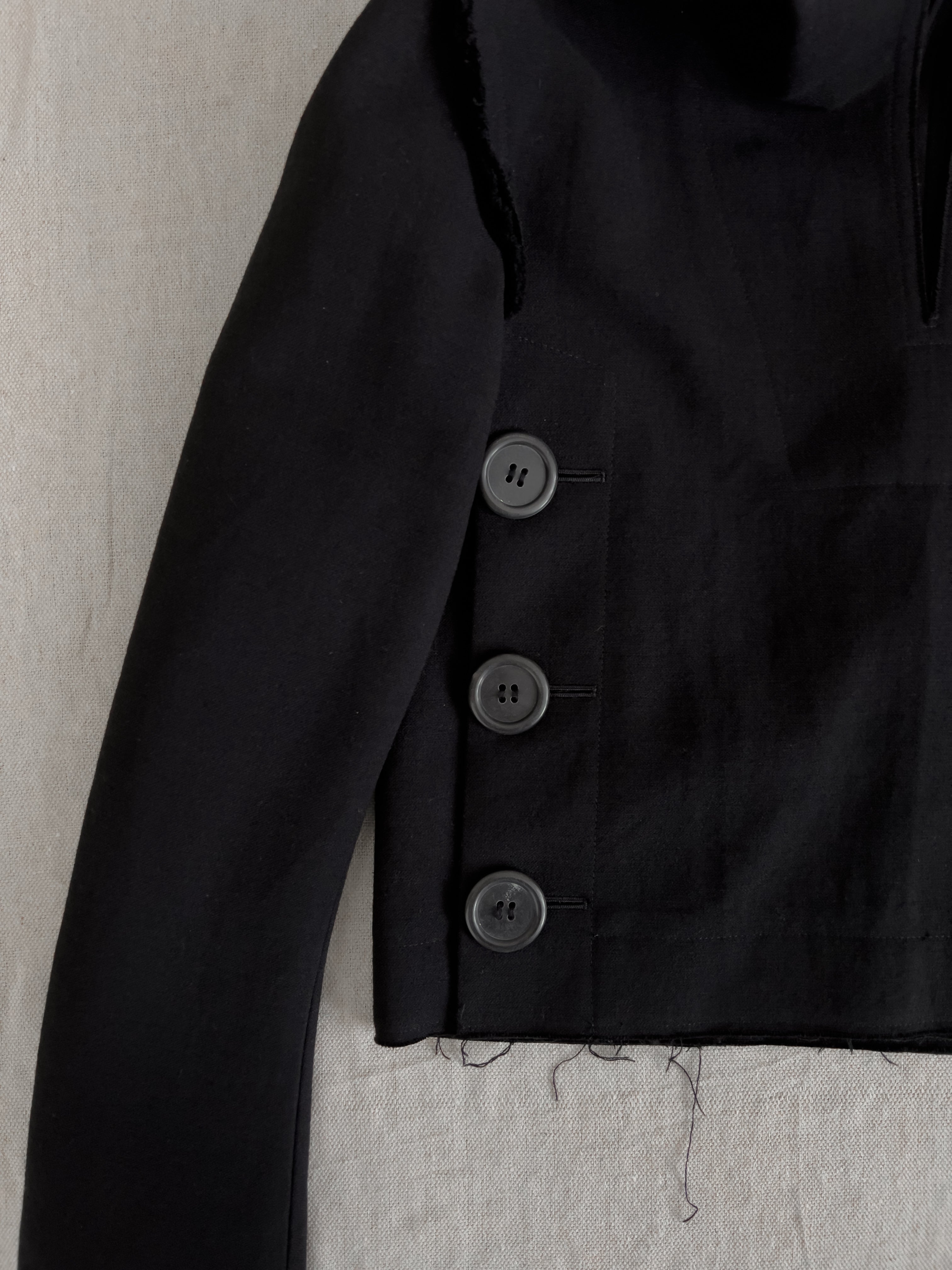 Yohji Yamamoto AW10 Runway Deadstock Hooded Cropped Pullover Jacket