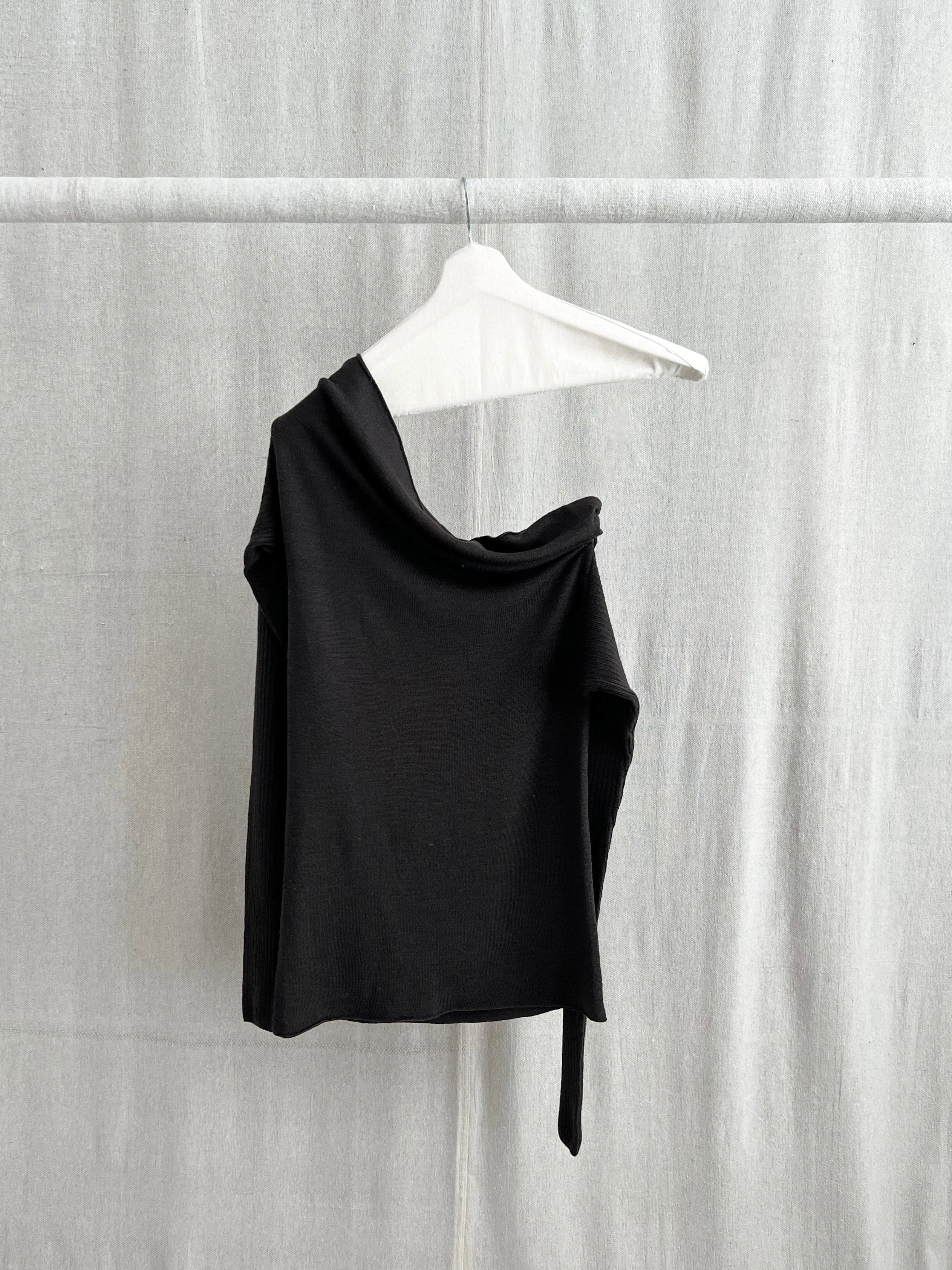 Rick Owens AW03 ‘TRUCKER’ Runway Off-Shoulder Merino Knit