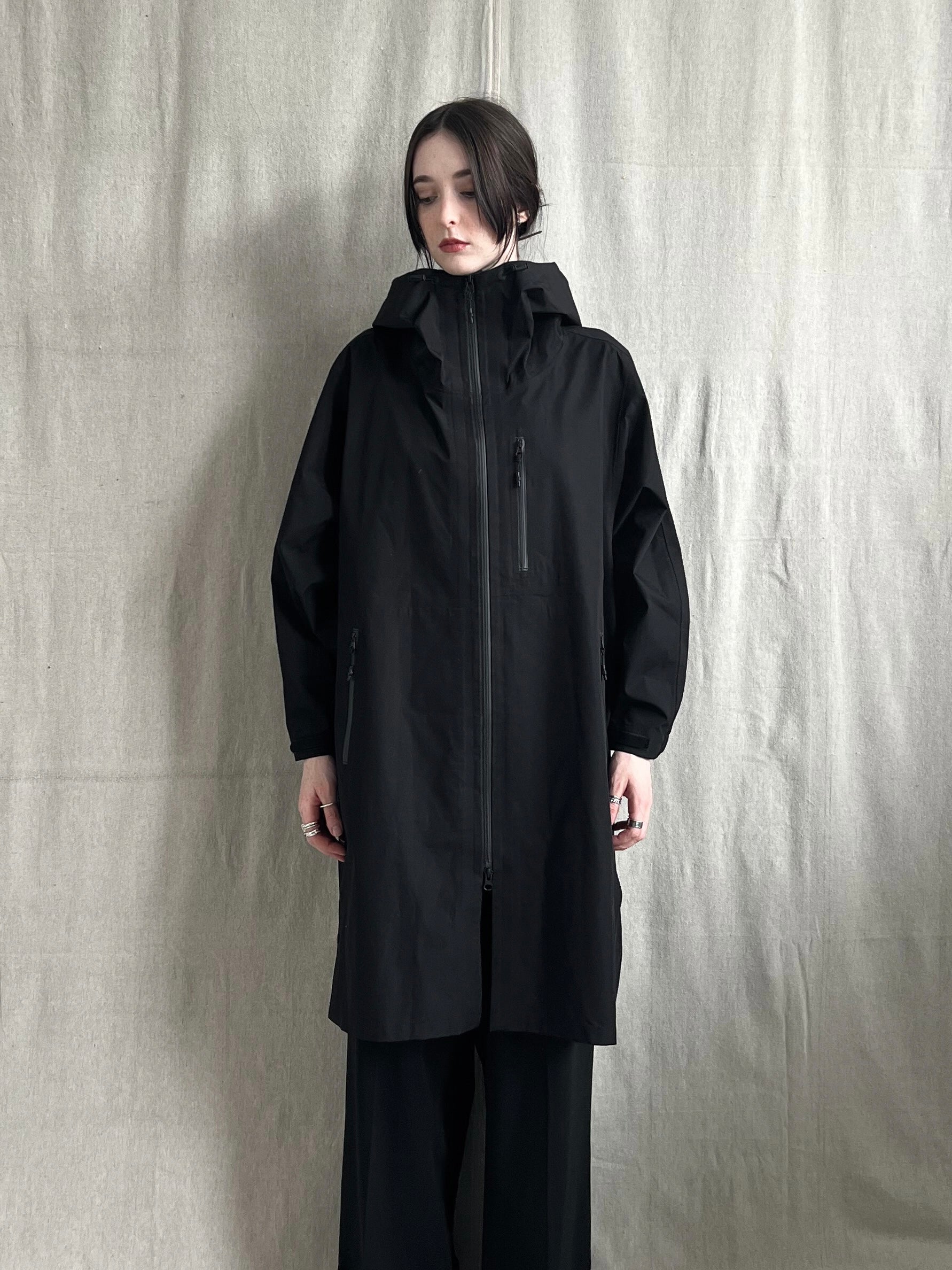 Uniqlo x Theory 2021 Oversized Blocktech Coat