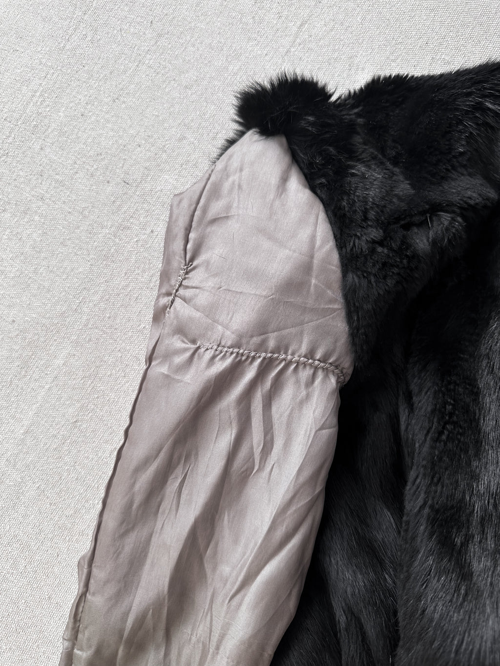 10Sei0Otto Rabbit Fur Lamb Leather Gimp Scar Stitch Rider