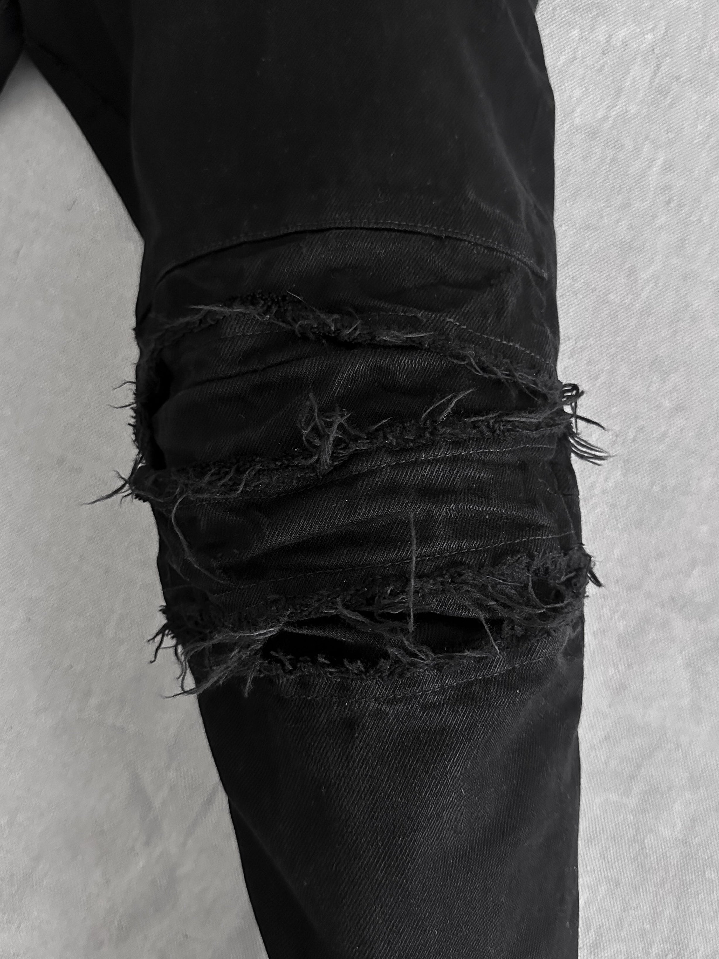 Julius FW10 goth_ik; Black Distressed Denim